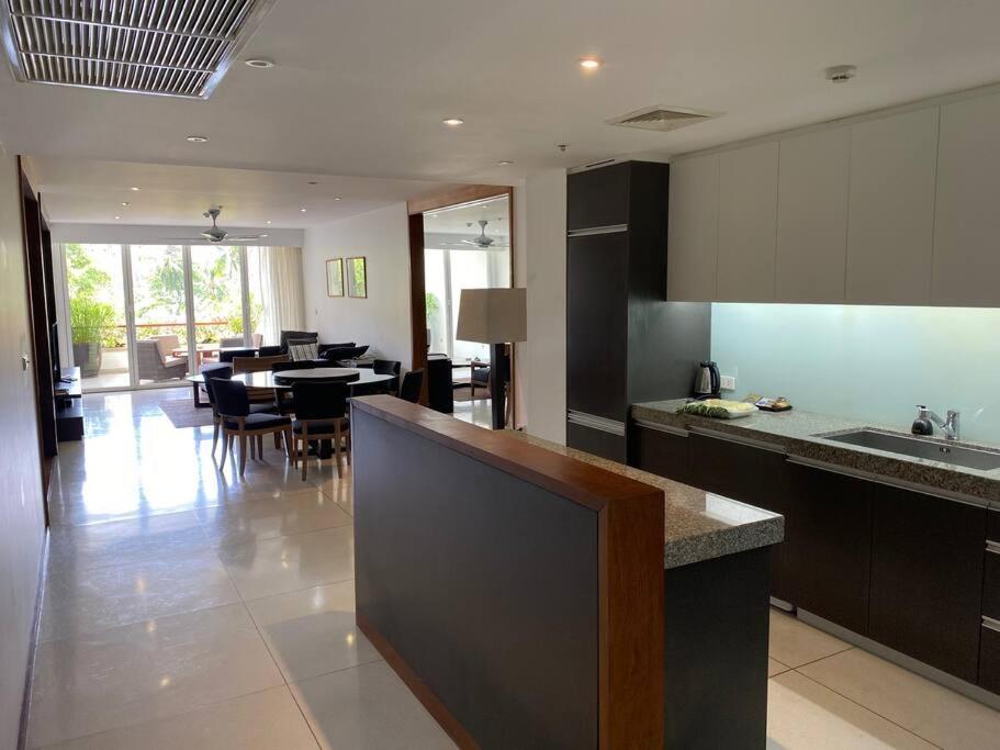 Beachfront 2 Bedroom Luxury Condo Chava Surin Eksteriør billede